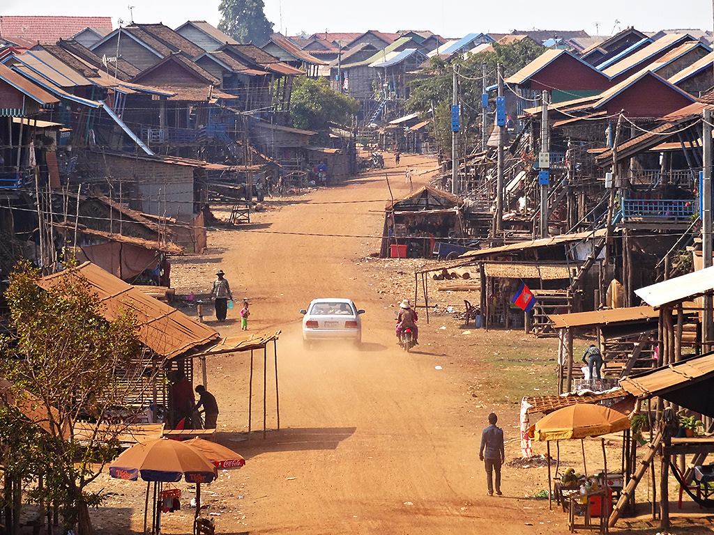 Kampong Khleang stilted village Siem Reap